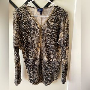 Buckle long sleeve top